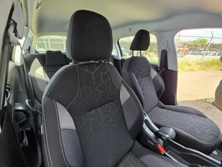 Peugeot 2008 Peugeot 2008 1.2 PT, 1e Eig! Riem verv! Carplay! Zondag OPEN! - afbeelding nr 14