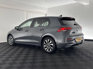 Volkswagen Golf *DIGI-COCKPIT | FULL-LED | COMFORT-SEATS | DAB+ | MICROFIBRE | KEYLESS | NAVI-FULLMAP | AMBIENT-LIGHT | ECC | TOWBAR | PDC | HEATED-SEATS | ADAPTIVE-CRUISE | CARPLAY | LANE-ASSIST | 16''ALU * - afbeelding nr 4