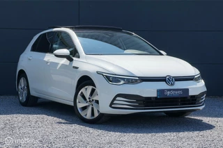Volkswagen Golf Volkswagen Golf 1.5 eTSI DSG Style Apple/Android Panodak LED - afbeelding nr 1