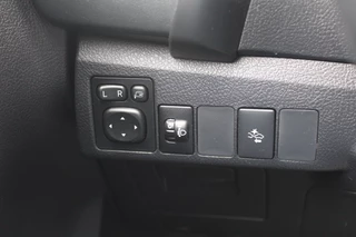 Toyota Auris Toyota Auris Touring Sports 1.8 Hybrid Dynamic / Camera / Navigatie / Keyless / 16'' / DAB / Cruise Control / Getint glas - afbeelding nr 27