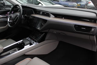 Audi e-tron Audi e-tron e-tron 55 quattro advanced Pro Line Plus 95 kWh / Full option! / Trekhaak / Panoramadak / 360Camera / Head-up / B&O / Keyless / 21'' / Softclose / Stoelmassage / Luxe Leder / Nachtzicht / DAB / ACC - afbeelding nr 13