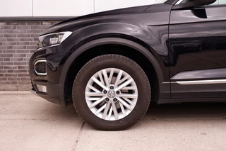 Volkswagen T-Roc Volkswagen T-Roc 1.5 TSI Sport | LED | Trekhaak | Carplay | Camera | PDC - afbeelding nr 29