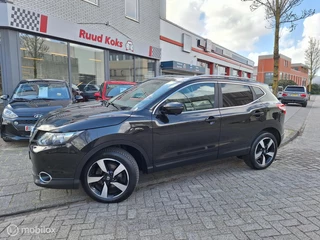 Nissan QASHQAI 1.2 N-CONNECTA / 1e Eigenaar / Panoramadak /