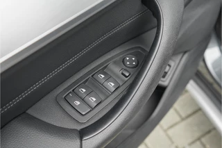 BMW X1 BMW X1 sDrive20i High Executive X-Line Camera Leer Head-Up - afbeelding nr 41