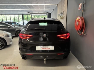 Alfa Romeo Stelvio Alfa Romeo Stelvio Q4 B-Tech|Veloce|ACC|Leder dash|Elektr achterklep|Trekhaak - afbeelding nr 9
