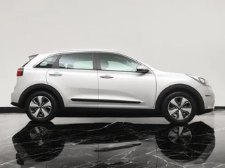 Kia Niro Kia Niro 1.6 GDi Hybrid DynamicLine - Navigatie - Camera - Climate control - Cruise control - Trekhaak - 12 maanden garantie - afbeelding nr 10
