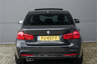 BMW 3 Serie BMW 3 Serie 330i xDrive High Ex M-Sport Individual Schuifdak Navi Pro 18