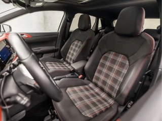 Volkswagen Polo Volkswagen Polo 2.0 TSI GTI 200Pk Automaat (SCHUIFDAK, VIRTUAL COCKPIT, APPLE CARPLAY, GROOT NAVI, CAMERA, BEATS AUDIO, MODE KNOP, STOELVERWARMING, CRUISE, NIEUWSTAAT) - afbeelding nr 16