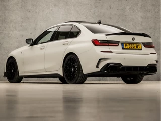 BMW 3 Serie BMW 3 Serie 330i High Executive M Sport 259Pk Automaat (SCHUIFDAK, M PAKKET, HEAD-UP DISPLAY, LASER KOPLAMPEN, CARBON INLEG, HARMAN/KARDON, LEDER/ALCANTARA, APPLE CARPLAY, STUUR/STOELVERWARMING, NIEUWSTAAT) - afbeelding nr 3