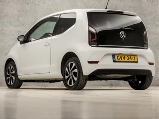 Volkswagen up! (AIRCO, BLUETOOTH, LM VELGEN, GETINT GLAS, SPORTSTOELEN, MULTIFUNCTIONEEL STUURWIEL, NIEUWSTAAT) - afbeelding nr 3