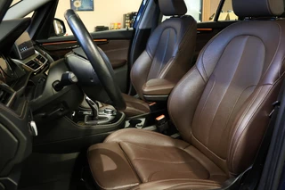 BMW 2 Serie BMW 2 Serie Gran Tourer 218i Luxury Line | 7-Zitter | HUD | Lederen bekleding | Stoel- en stuurverwarming | Navigatie | Camera | Adaptieve LED-koplamp | Sportstoelen | Alarm Klasse 3 | Elek. achterklep | DAB | Dealer onderhouden | NAP Logisch - afbeelding nr 7