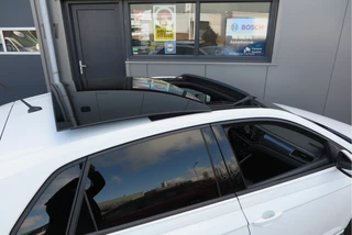 Volkswagen Polo Pano dak,Led, Adaptive cruise , Navigatie via Carplay, Buitenspiegels inklapbaar, etc. prijs rijklaar. - afbeelding nr 59