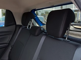Suzuki Swift Suzuki Swift 1.0 BoosterJet 111pk Smart Hybrid Stijl | Navi | Clima | Adap.Cruise | Led Koplampen | Keyless Entry | Achteruitrijcamera | Stoelverwarming | Rijstrook+Licht+Regensensor | Privacy Glass |16'' - afbeelding nr 27