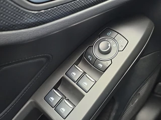Ford Focus Ford Focus 1.0 EcoBoost Hybrid ST Line Automaat | Adaptive cruise control | Winter Pack | Achteruitrijcamera - afbeelding nr 12