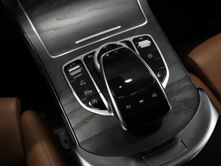 Mercedes-Benz C-Klasse Mercedes-Benz C-Klasse Coupé 200 AMG [SFEERVERLICHTING, APPLE CARPLAY, ANDROID, CAMERA, VOL LEDER, CRUISE, STOELEN ELEKTRISCH, FLIPPERS, NIEUWSTAAT] - afbeelding nr 20