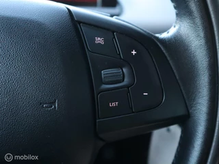 Citroën C4 Cactus Citroen C4 Cactus 1.2 PT Navigatie Airbumpers Lichtmetalen Velgen Airco - afbeelding nr 38