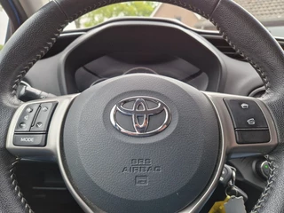 Toyota Yaris Toyota Yaris 1.0 VVT-i Aspiration 5-drs Clima NL-auto Camera Navi - afbeelding nr 16