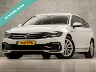 Volkswagen Passat Volkswagen Passat Variant 1.4 TSI PHEV GTE Business 218Pk Automaat (DRAADLOOS APPLE CARPLAY, GROOT NAVI, CLIMATE, LEDER/ALCANTARA, TREKHAAK, STOELVERWARMING, CAMERA, ADAPTIVE CRUISE, KEYLESS, NIEUWSTAAT) - afbeelding nr 1