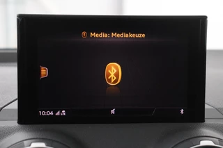 Audi Q2 Audi Q2 35 TFSI Sport | Trekhaak | Camera | Navigatie |  Sportstoelen | Climate control | PDC | Cruise control | Bluetooth - afbeelding nr 24