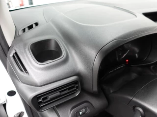 Citroën Berlingo Citroen Berlingo 1.5 BlueHDI 75pk L1 Airco Trekhaak 3-zits Radio Bluetooth Euro6 - afbeelding nr 12