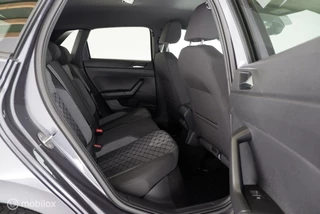 Volkswagen Polo Volkswagen Polo 1.0 TSI 110PK Automaat R-Line led|dab|virtueelcockpit|applecarplay|ecc|acc|lmv17 - afbeelding nr 13