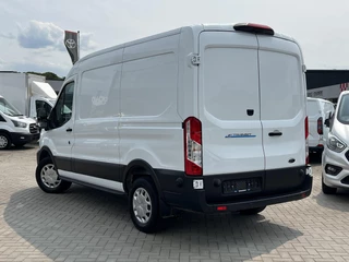 Ford E-Transit Ford E-Transit 350 L2H2 Trend 68 kWh 184pk | ZUID | Pro Power on board | Navigatie | Adaptieve Cruise |  Digitale binnenspiegel | Laadruimtebescherming | Reservewiel | H7 batterij | LED laadruimteverlichting - afbeelding nr 6