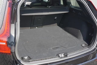 Volvo V60 Volvo V60 T6 PHEV Plus Dark ORG.NL! | TREKHAAK | HARMAN KARDON | PANO! - afbeelding nr 14