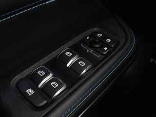 Lynk & Co 01 Lynk & Co 01 1.5 Plug In | Panoramadak | Infinity by Harman |  360 camera | Adaptive cruise | Stoelverwarming | Carplay | Memory | Full LED - afbeelding nr 16