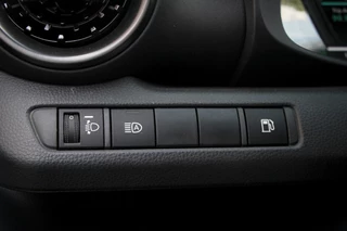 Toyota C-HR Toyota C-HR 1.8 Hybrid 140 First Edition | Camera | Adaptive Cruise - afbeelding nr 25