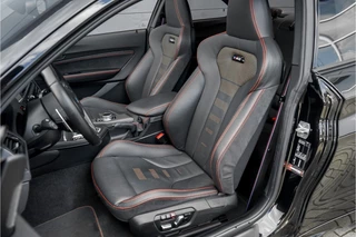 BMW M2 BMW M2 2-serie Coupé DCT Competition 411PK Shadow Schuifdak Leer 19