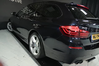 BMW 5 Serie BMW 5-serie Touring 528xi xDrive M Sport / HUD / 2x MEMORY / 360 / H&K / KEYLESS / NAP - afbeelding nr 3