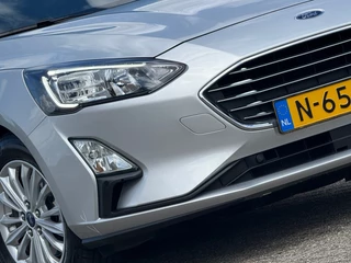 Ford Focus - 135962028-0