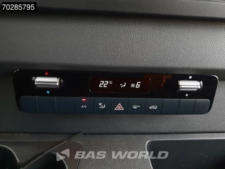 Mercedes-Benz Sprinter Mercedes Sprinter 214 CDI Automaat L2H2 Airco Cruise Camera Parkeersensoren MBUX Euro6 L2 12m3 Airco Cruise control - afbeelding nr 15