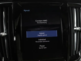 Volvo V90 Volvo V90 2.0 T8 AWD R-Design | Panoramadak | Head-Up | Trekhaak | Stoel & stuurverwarming | Leder | 360 camera | Luchtvering | Harman/Kardon | Adaptive cruise | Achterbankverwarming - afbeelding nr 30