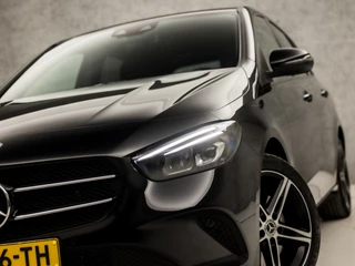 Mercedes-Benz B-Klasse 218Pk Automaat (APPLE CARPLAY, SFEERVERLICHTING, GROOT NAVI, WIDE SCREEN, CAMERA, LEDER, STOELVERWARMING, SPORTSTOELEN, KEYLESS, DAB+, ZWART HEMEL, NIEUWSTAAT) - afbeelding nr 12