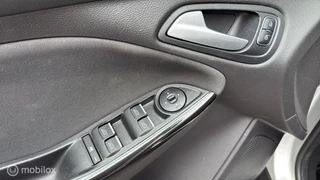 Ford Focus Ford Focus Wagon 1.0 Titanium Edition|125Pk|Trekhaak|Navi - afbeelding nr 32