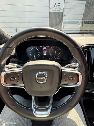 Volvo XC40 Volvo XC40 2.0 B4 AWD R-Design/PANO/AUT/CAMERA/VOL OPTIES! - afbeelding nr 15