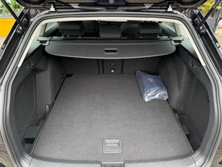 Volkswagen Golf Volkswagen Golf 1.5 eTSI 150 pk DSG Style - Navi - camera - apple/android - stoe - afbeelding nr 29