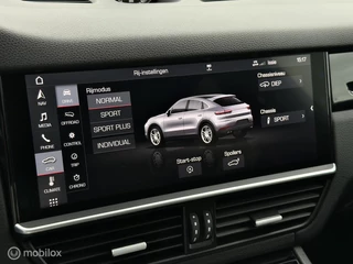 Porsche Cayenne Porsche Cayenne 3.0 | Pano | HUD | BOSE | 360 | Sport chrono - afbeelding nr 37