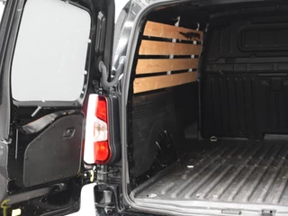 Opel Combo Opel Combo 130pk Automaat L2H1 Edition Navi App-connect DAB Trekhaak Imperiaal - afbeelding nr 33