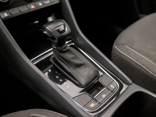 Škoda Karoq 150Pk Automaat (APPLE CARPLAY, GROOT NAVI, CAMERA, TREKHAAK, SPORTSTOELEN, GETINT GLAS, PARKEERSENSOREN, CRUISE, NIEUWSTAAT) - afbeelding nr 10