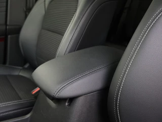 Ford Kuga Ford Kuga 225PK PHEV Titanium X WINTERPACK | CRUISE | CAMERA | CARPLAY! - afbeelding nr 11