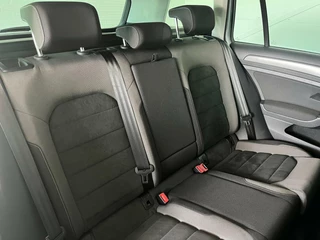 Volkswagen Golf Volkswagen Golf 1.5 TSI Business,LED,VIRTUAL,NAVIGATIE,T-HAAK - afbeelding nr 13