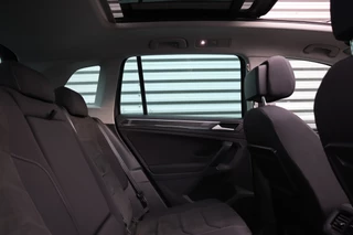 Volkswagen Tiguan Pano / Trekhaak / Massage Stoel / LED / Stoelverwarming / Camera / - afbeelding nr 5