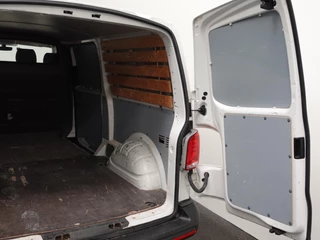 Volkswagen Transporter Volkswagen Transporter 2.0 TDI L2H1 102pk Airco Cruisecontrol Navigatie Apple Carplay parkeersensoren - afbeelding nr 36