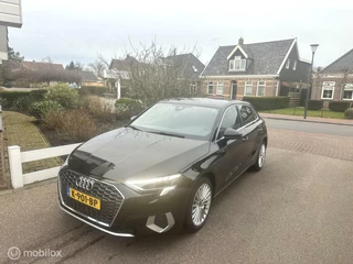 Audi A3 Audi A3 Sportback 30 TFSI Business edition SPORTSTOELEN CARPLAY DIGITAAL DASHBOARD CLIMATE CONTROLE ZEER MOOIE AUTO!! - afbeelding nr 1