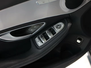 Mercedes-Benz C-Klasse Mercedes C180 AMG+ UPG. BUSINESS / CAMERA / TREKHAAK / ELEKT. STOELEN / LEDER / 18
