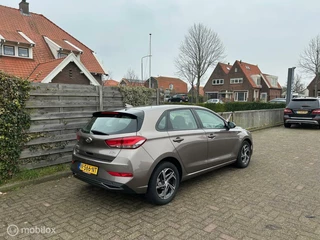 Hyundai i30 Hyundai i30 1.0 T-GDi MHEV Comfort Smart navigatie, camera - afbeelding nr 4