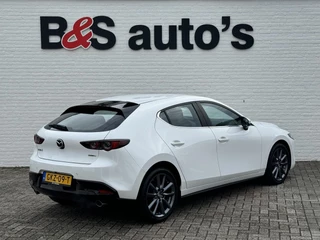 Mazda 3 Mazda 3 2.0 e-SkyActiv-G M Hybrid 122 Luxury Carplay Camera Adaptive cruise Clima Navigatie - afbeelding nr 2