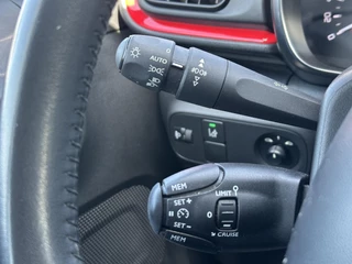 Citroën C3 Citroen C3 1.2 PureTech S&S Shine 2e Eigenaar,Apple Carplay,Cruise,Clima,Trekhaak,Camera,Dealer Onderhouden,N.A.P,110pk,APK tot 03-2026 - afbeelding nr 20